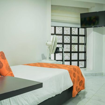 Hotel Montes De La Castellana อาร์เมเนีย ภายนอก รูปภาพ