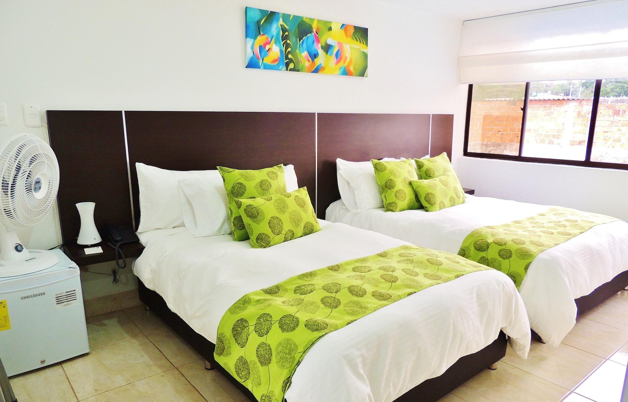 Hotel Montes De La Castellana อาร์เมเนีย ภายนอก รูปภาพ