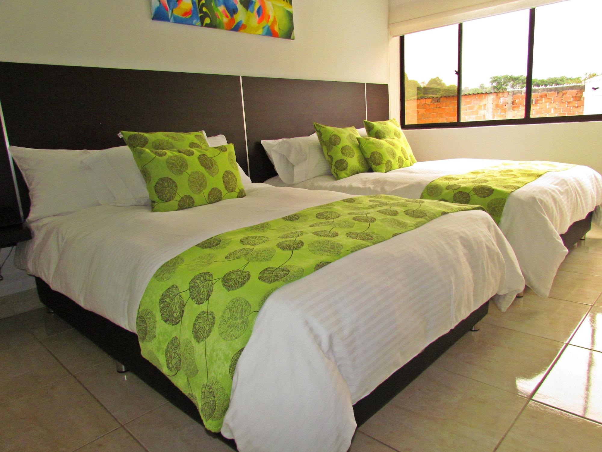 Hotel Montes De La Castellana อาร์เมเนีย ภายนอก รูปภาพ