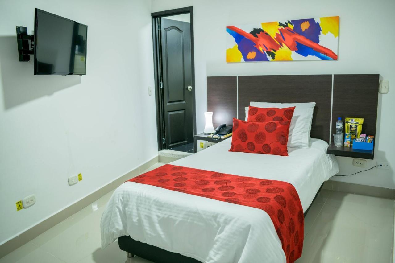 Hotel Montes De La Castellana อาร์เมเนีย ภายนอก รูปภาพ