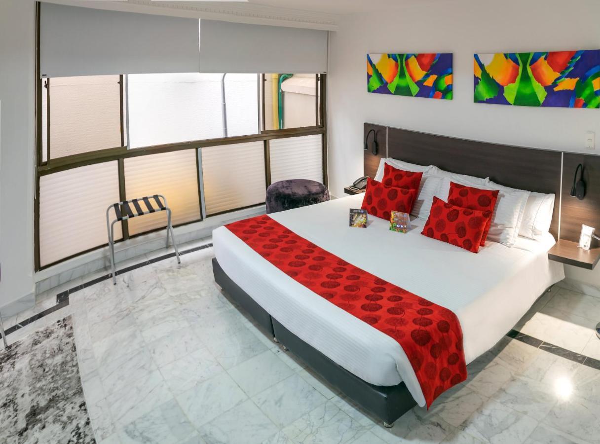 Hotel Montes De La Castellana อาร์เมเนีย ภายนอก รูปภาพ