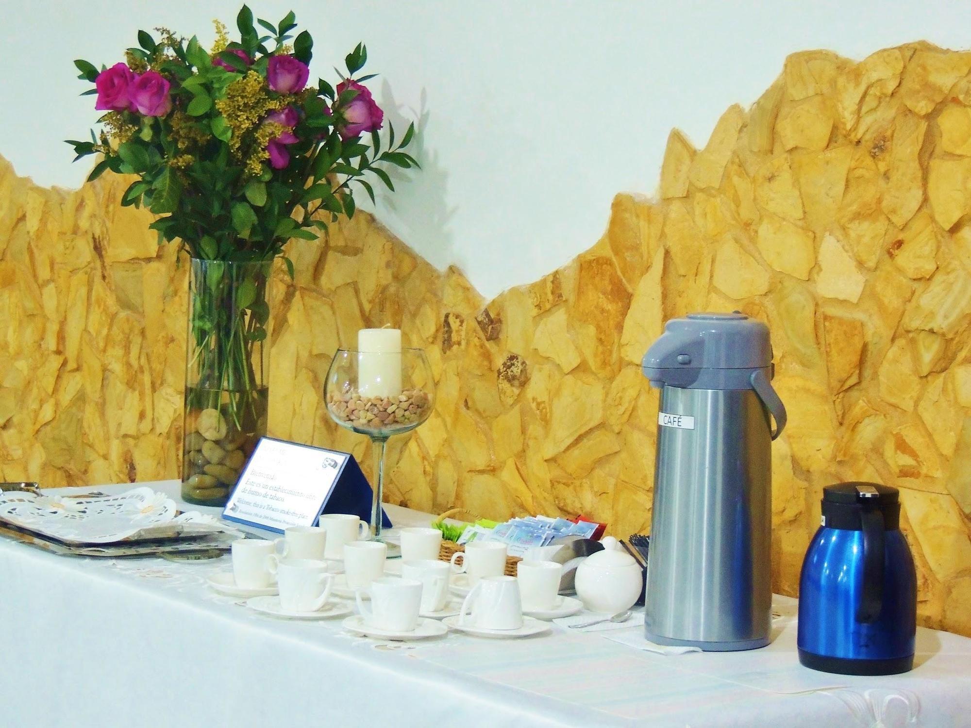 Hotel Montes De La Castellana อาร์เมเนีย ภายนอก รูปภาพ