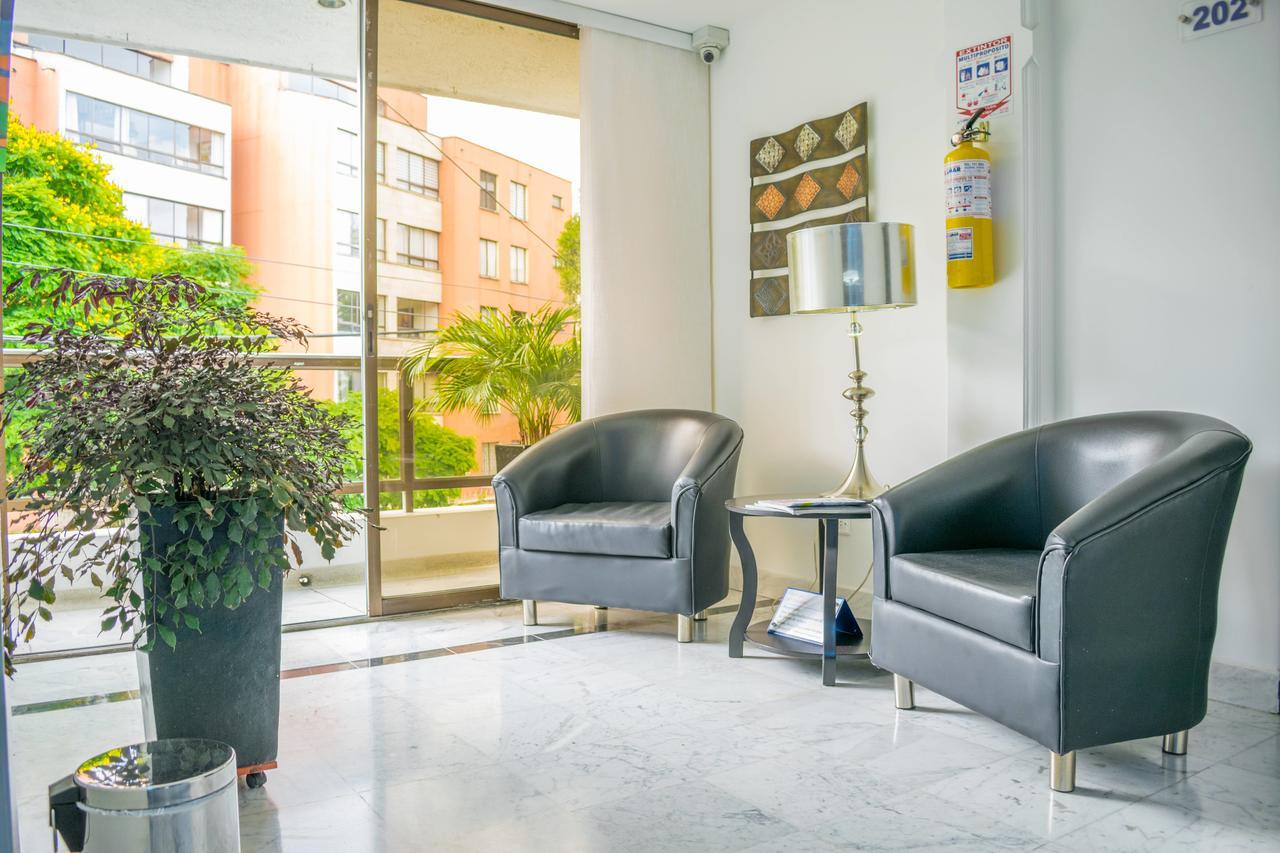Hotel Montes De La Castellana อาร์เมเนีย ภายนอก รูปภาพ