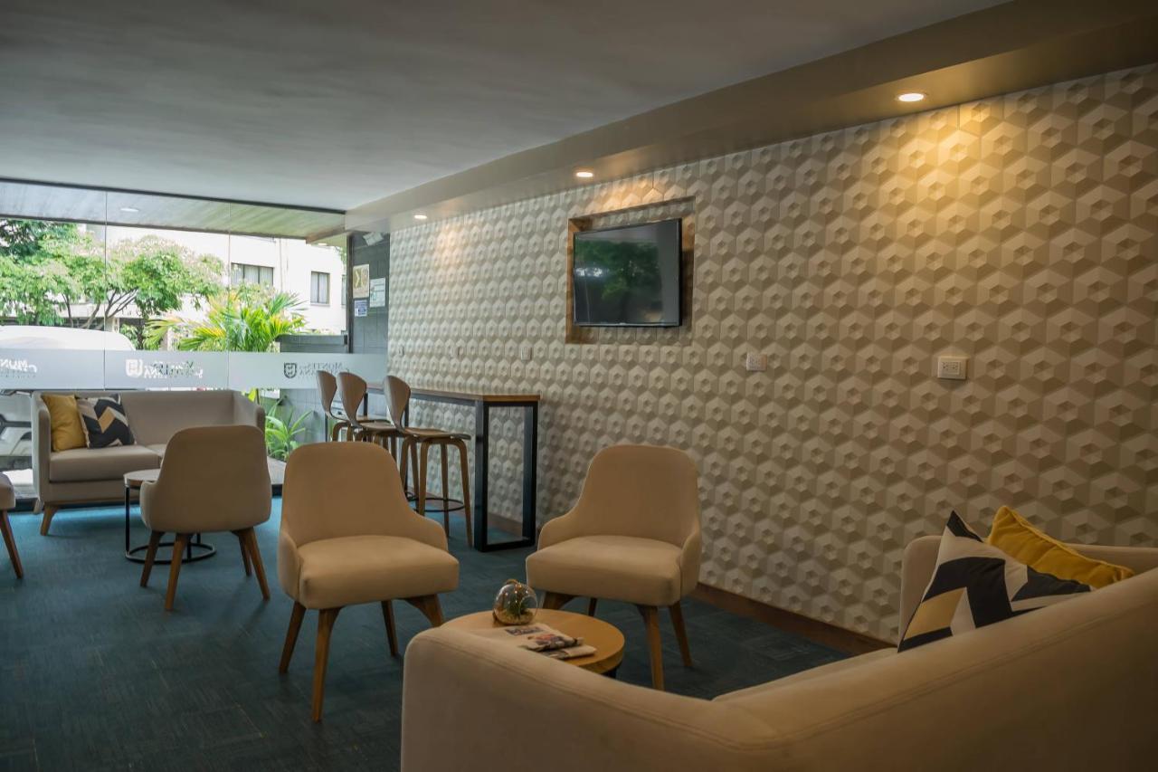 Hotel Montes De La Castellana อาร์เมเนีย ภายนอก รูปภาพ