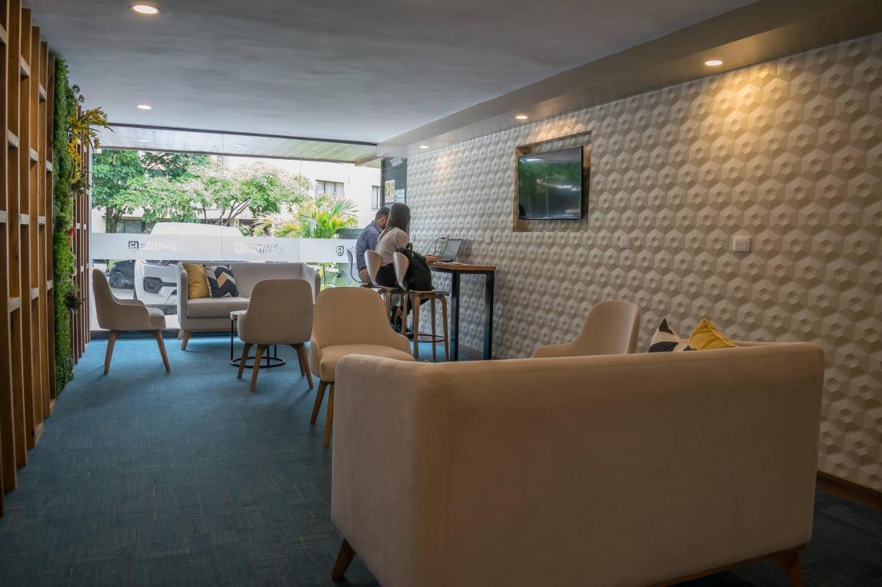 Hotel Montes De La Castellana อาร์เมเนีย ภายนอก รูปภาพ